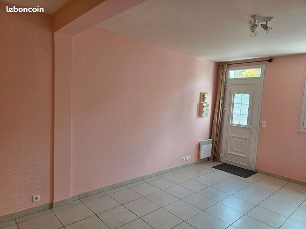 Appartement à louer, 29m², Bruyères-le-Châtel