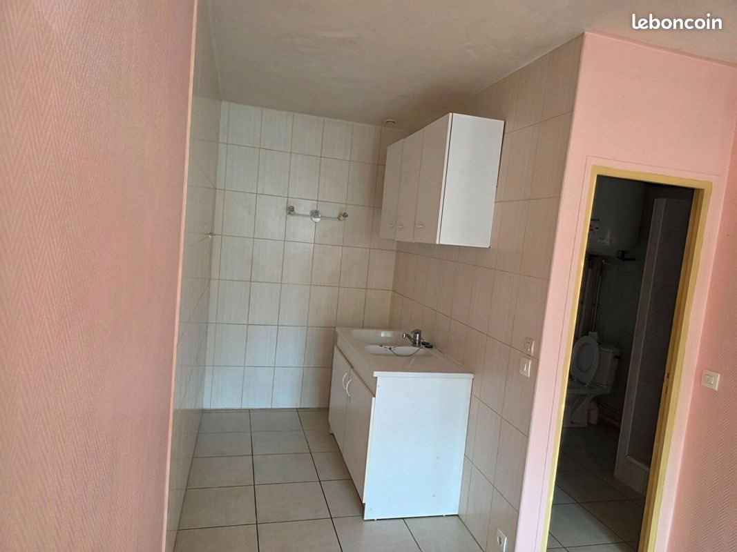 Appartement à louer, 29m², Bruyères-le-Châtel