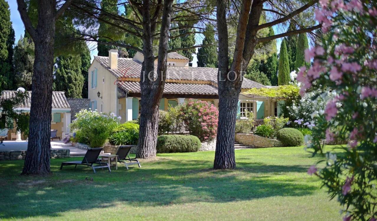 Maison à vendre, 280m², Saint-Rémy-de-Provence