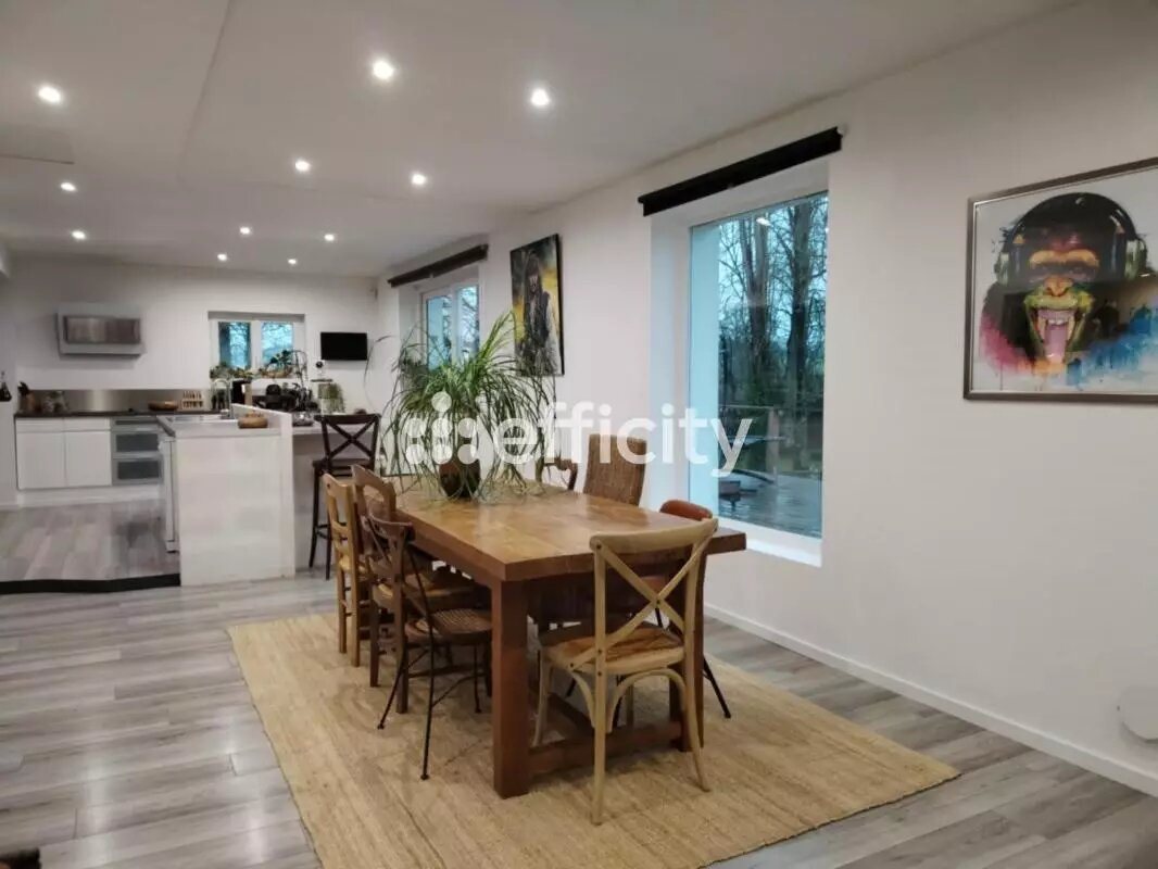 Maison à vendre, 210m², Saint-Fromond