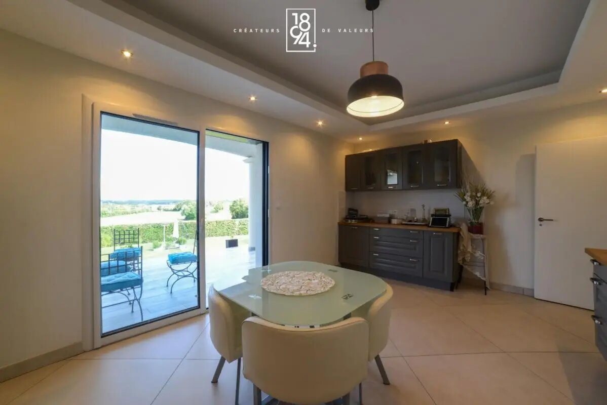 Maison à vendre, 161m², Jayat