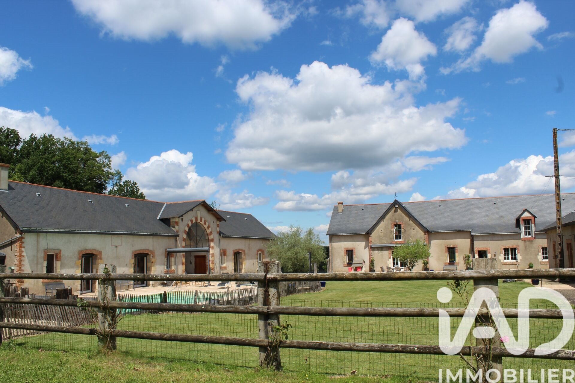 Maison à vendre, 220m², Seiches-sur-le-Loir