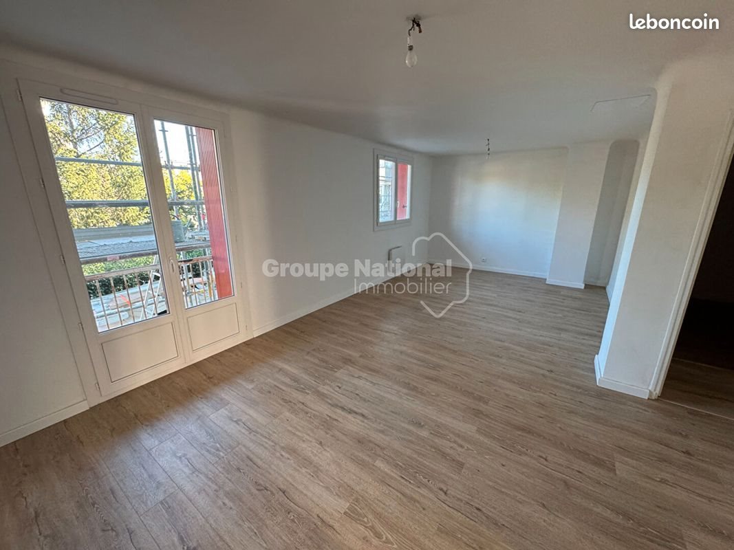 Appartement à louer, 69m², Saint-Chamas