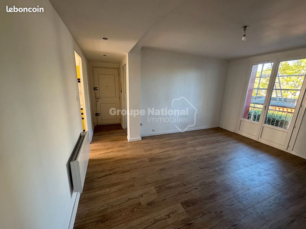 Appartement à louer, 69m², Saint-Chamas