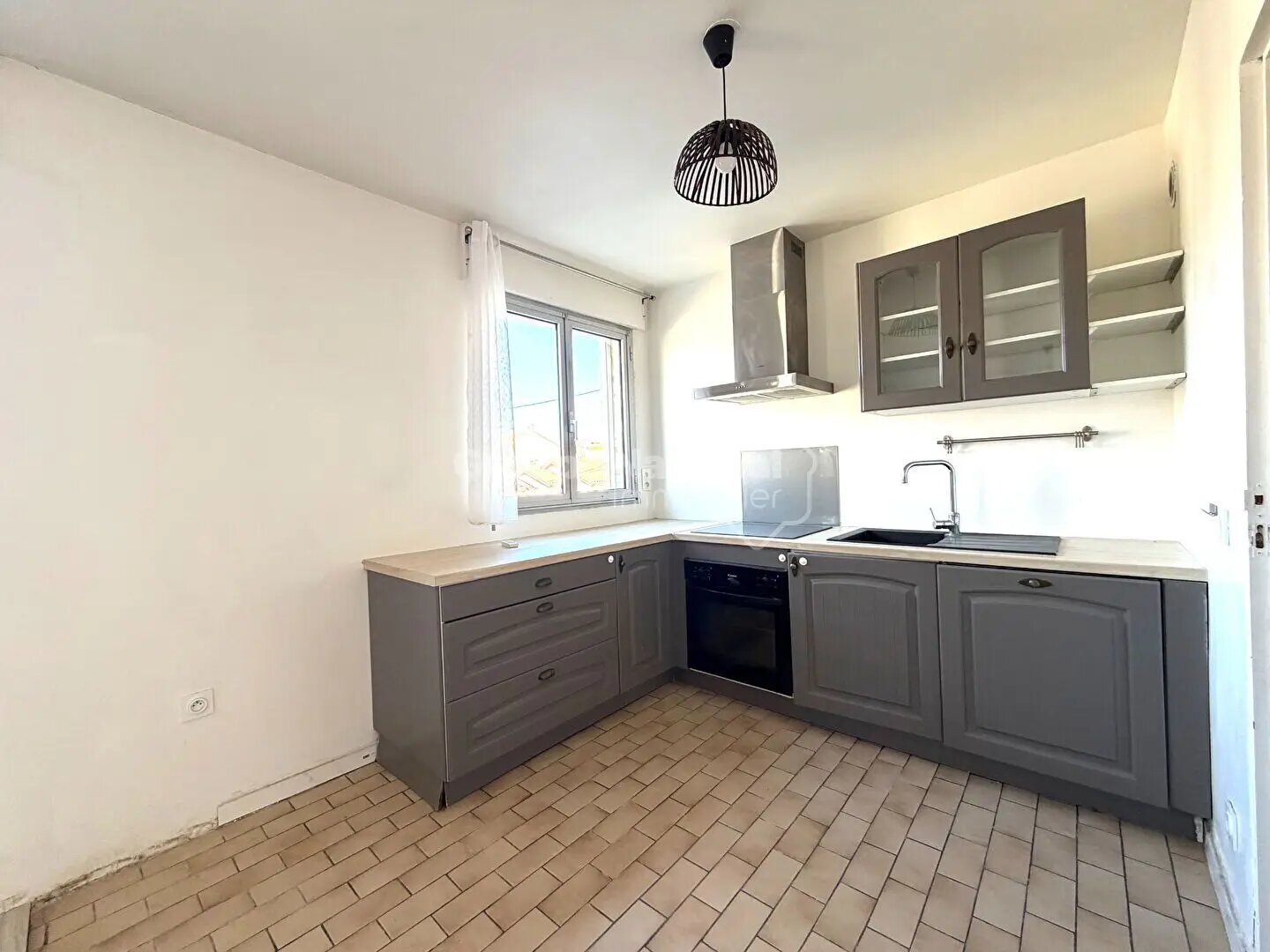 Appartement à louer, 83m², Miramas