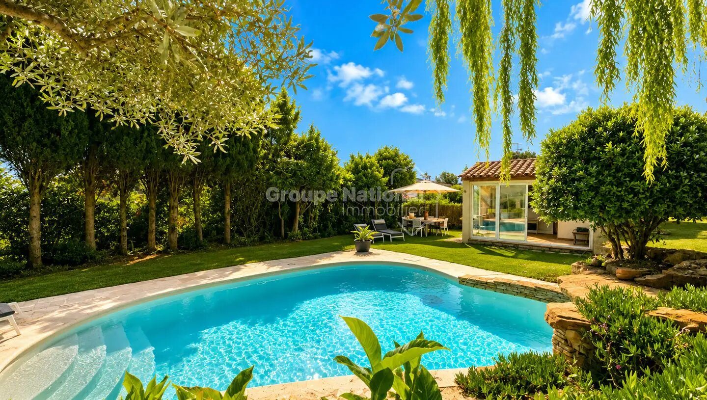 Maison à vendre, 241m², Saint-Mitre-les-Remparts