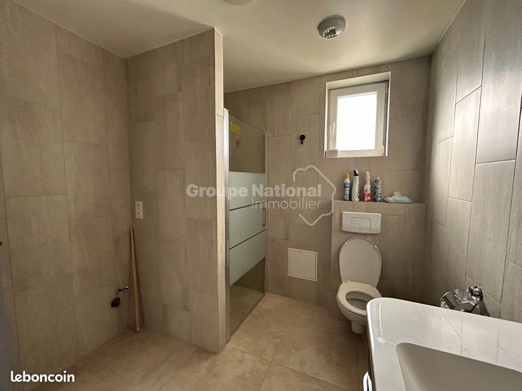 Appartement à louer, 74m², Miramas