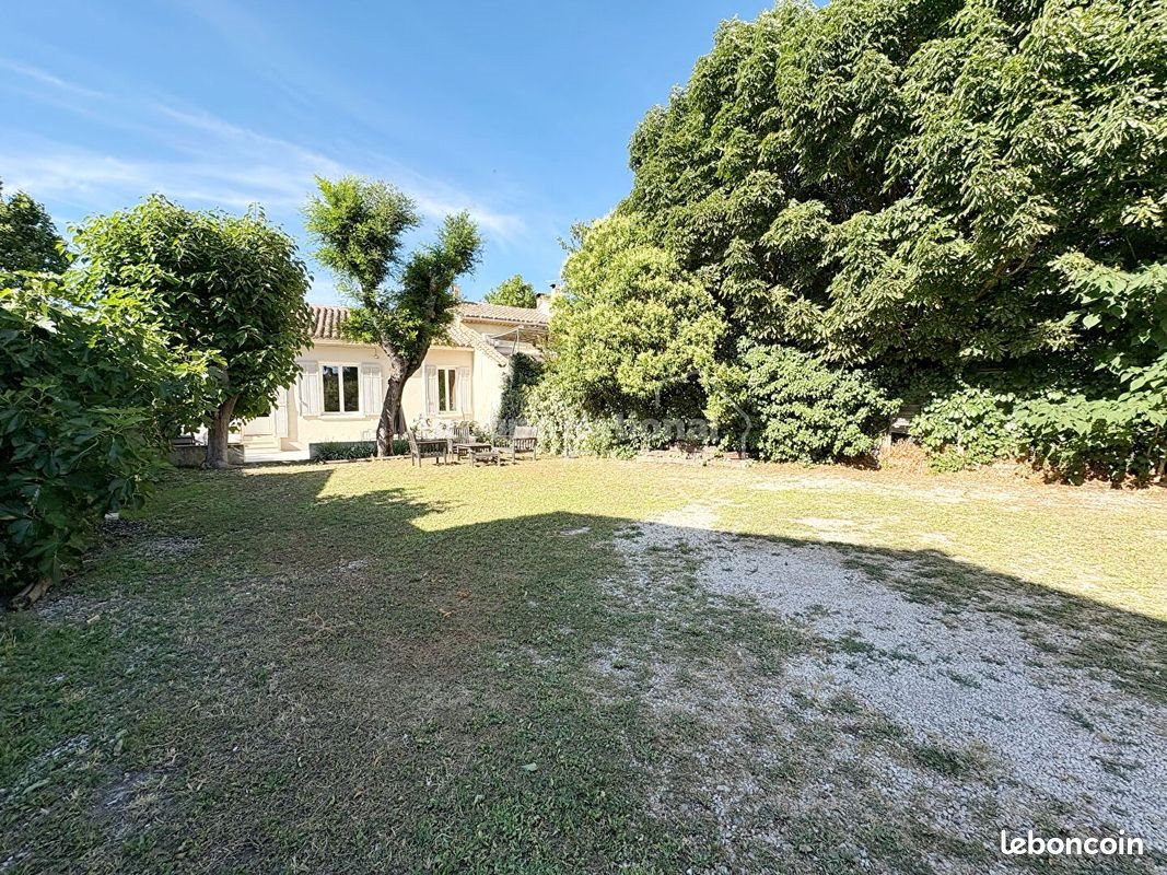Maison à vendre, 100m², Sénas