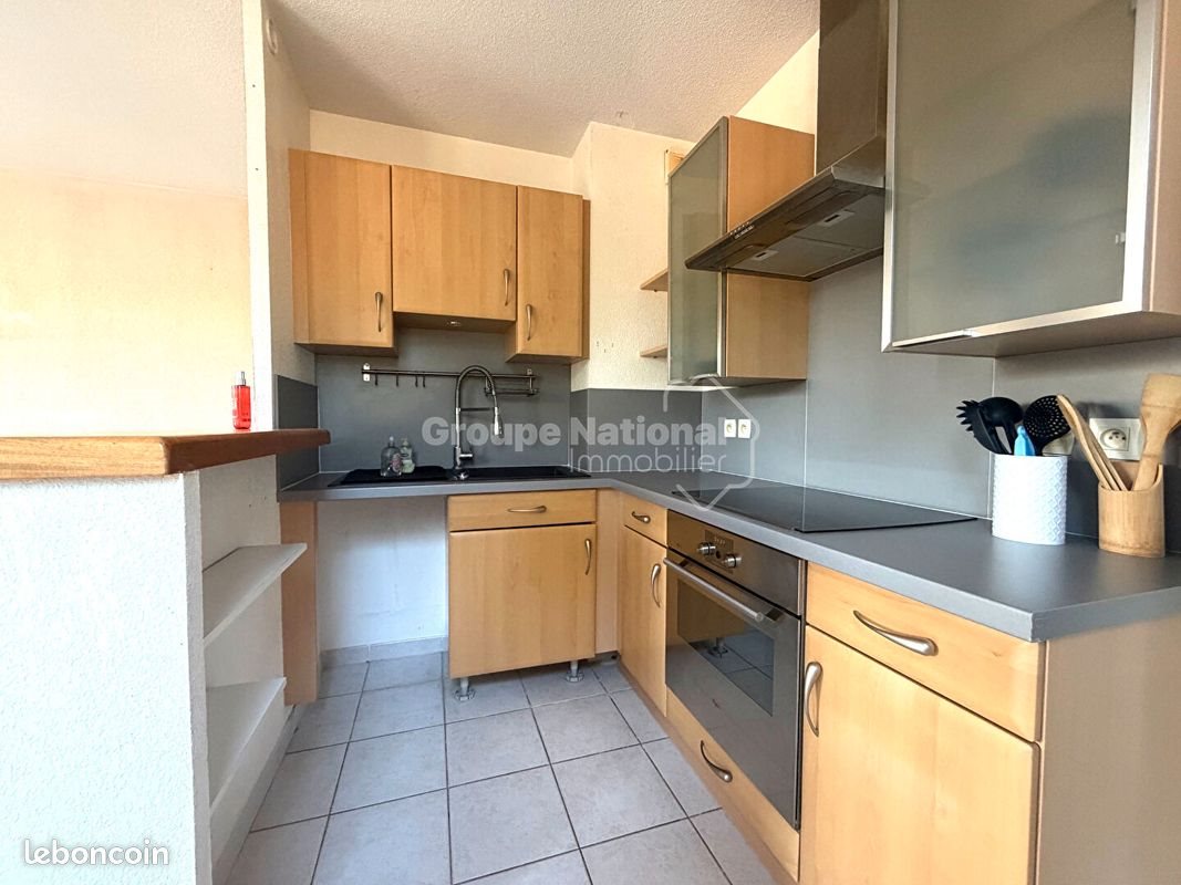 Appartement à louer, 51m², Miramas