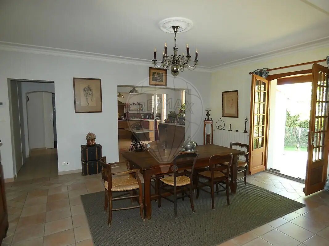 Maison à vendre, 215m², Bussac-sur-Charente