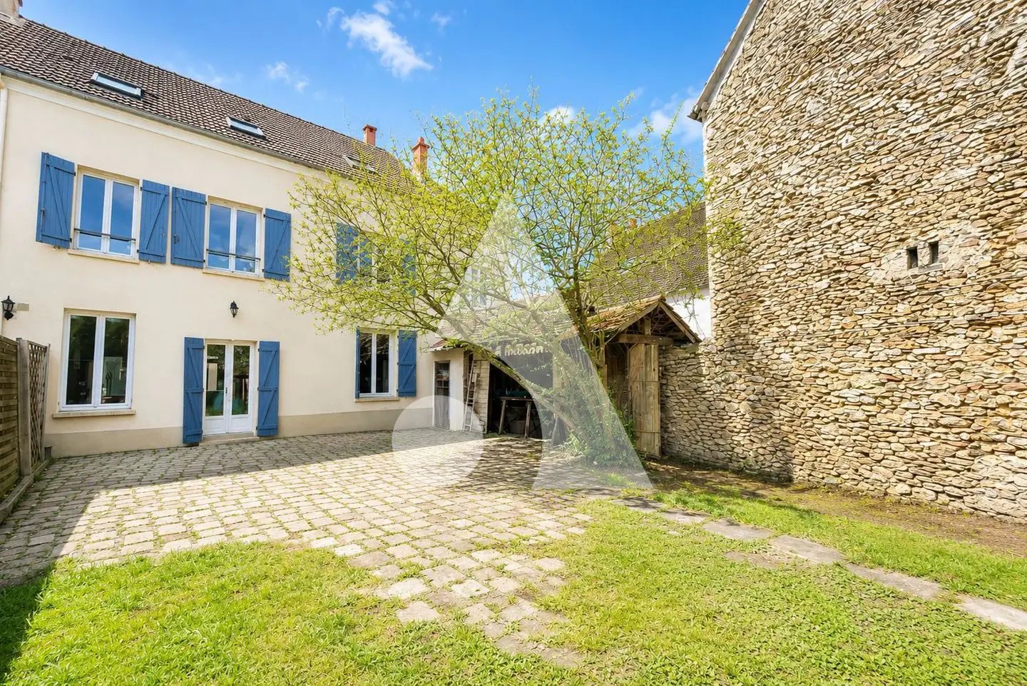 Maison à vendre, 196m², Amillis