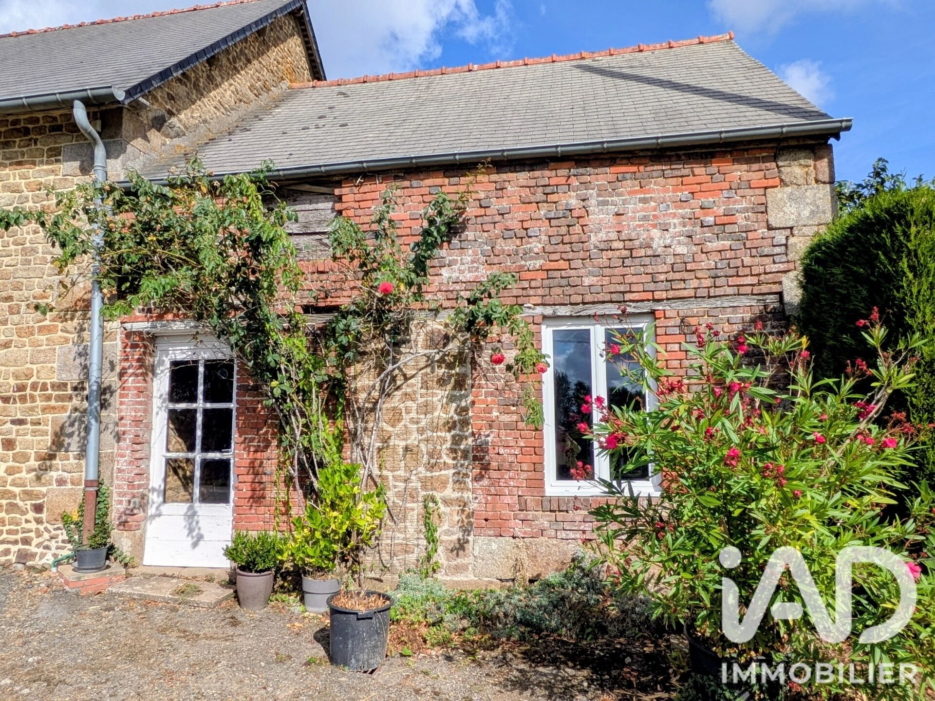 Maison à vendre, 102m², La Bazouge-du-Désert