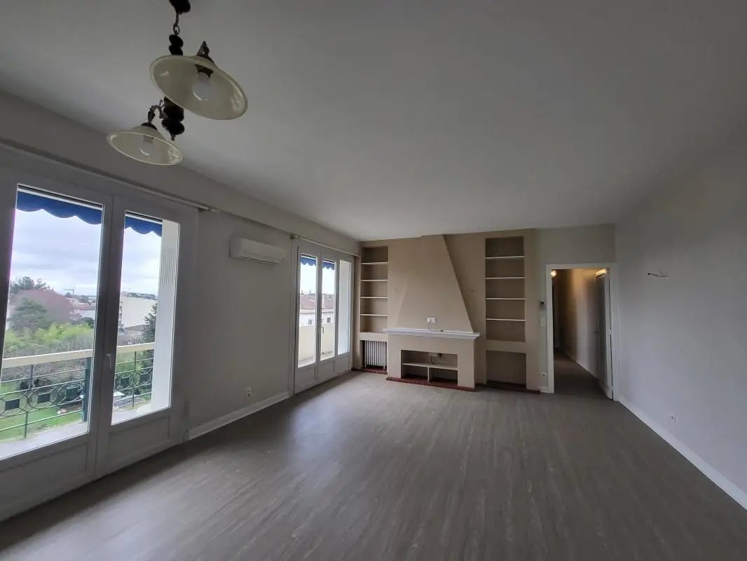 Appartement à louer, 107m², Agen