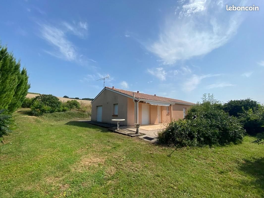 Maison à louer, 111m², Laplume