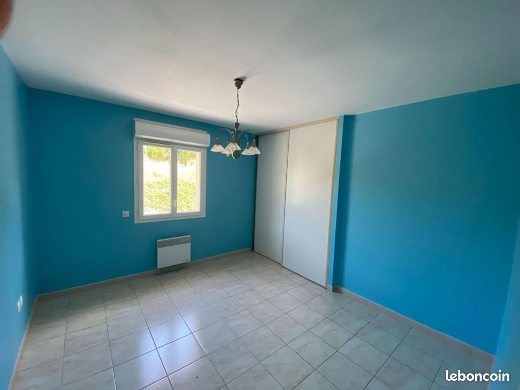 Maison à louer, 111m², Laplume