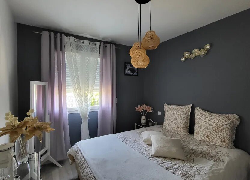 Maison à louer, 81m², Roquefort