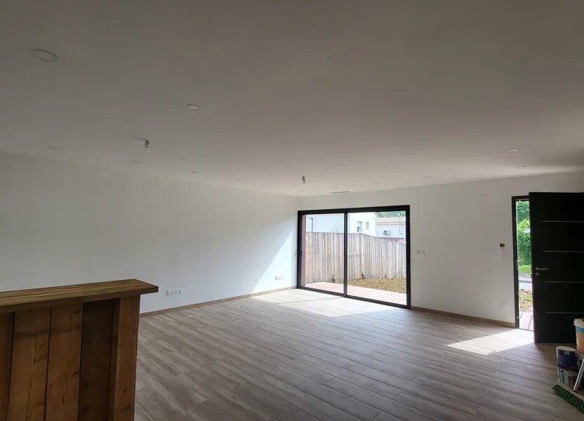 Maison à louer, 97m², Bajamont