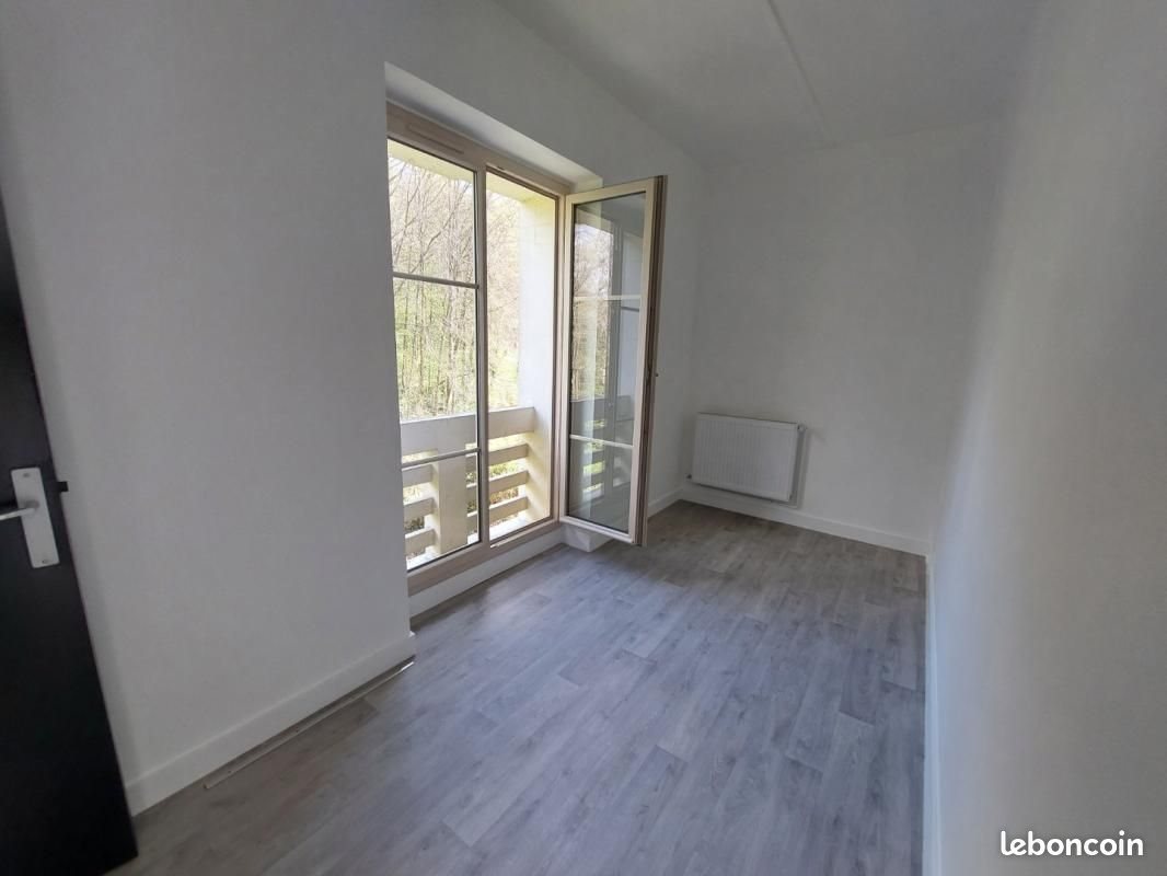 Appartement à louer, 76m², Rouxmesnil-Bouteilles