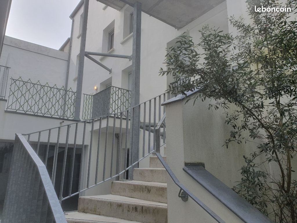 Appartement à louer, 57m², Rochefort