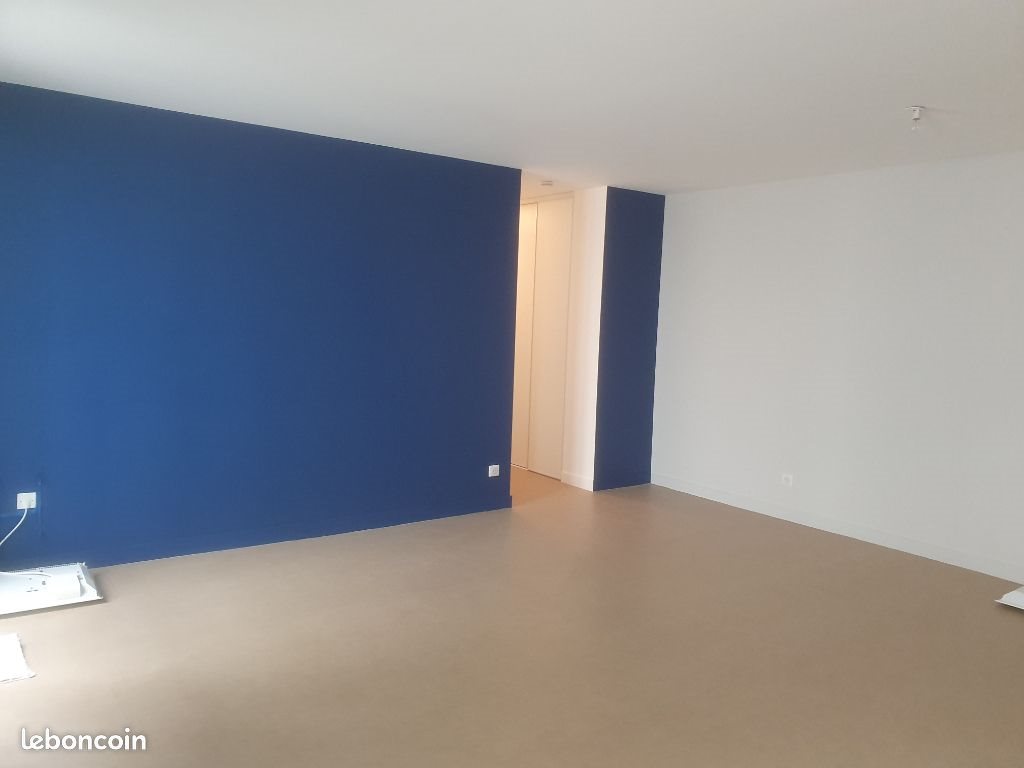 Appartement à louer, 57m², Rochefort