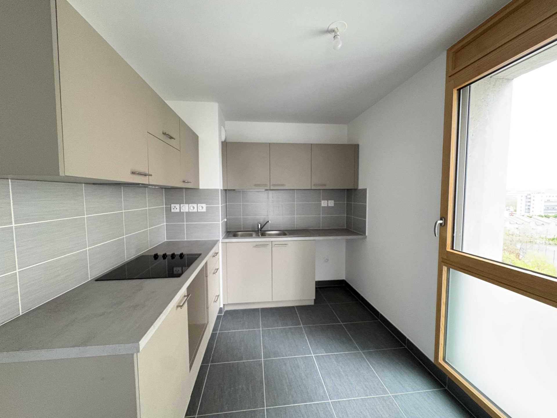 Appartement à louer, 107m², Colombes