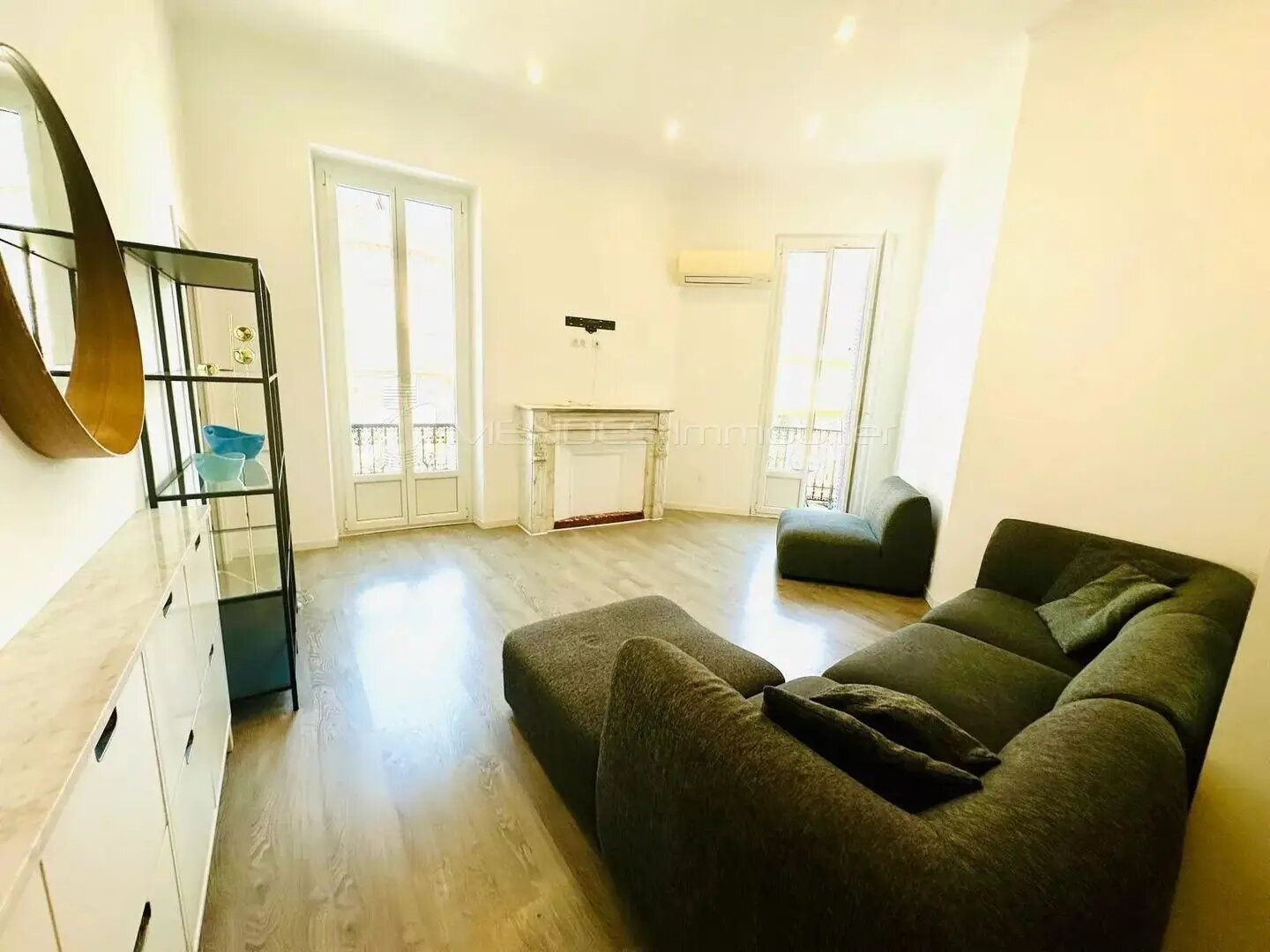 Appartement à louer, 80m², Menton