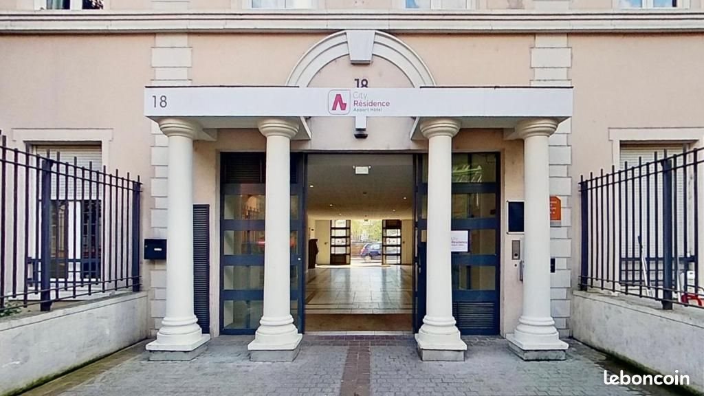 Appartement à vendre, 17m², Saint-Maurice