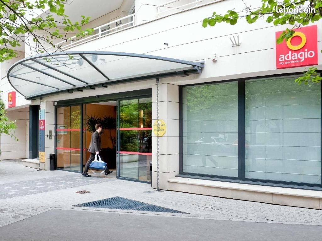 Appartement à vendre, 32m², Courbevoie