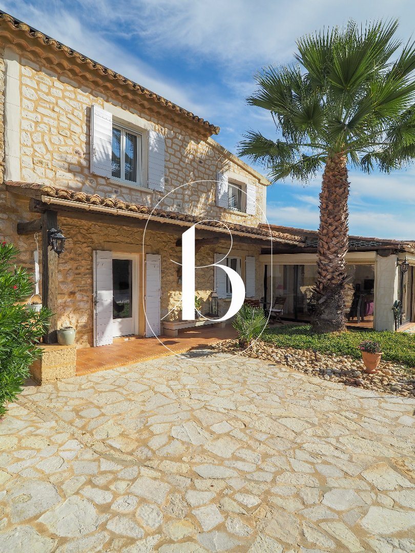 Maison à vendre, 170m², Saint-Victor-la-Coste