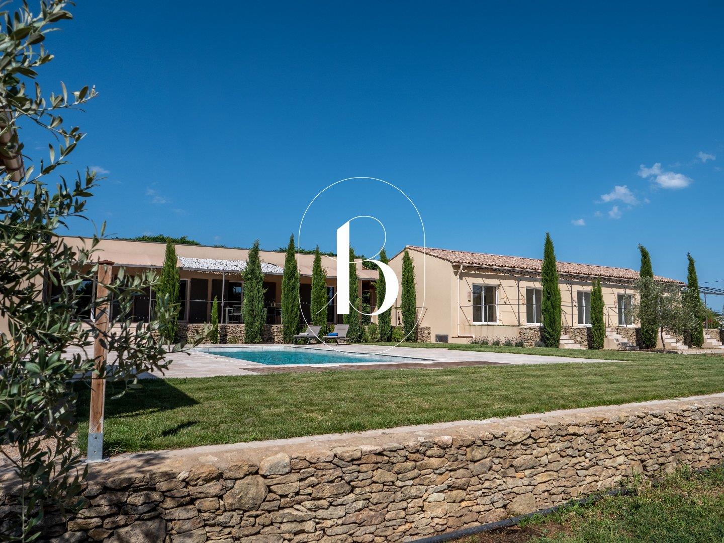 Maison à vendre, 267m², Uzès