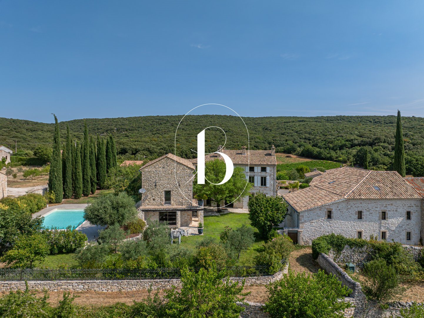 Maison à vendre, 950m², Goudargues