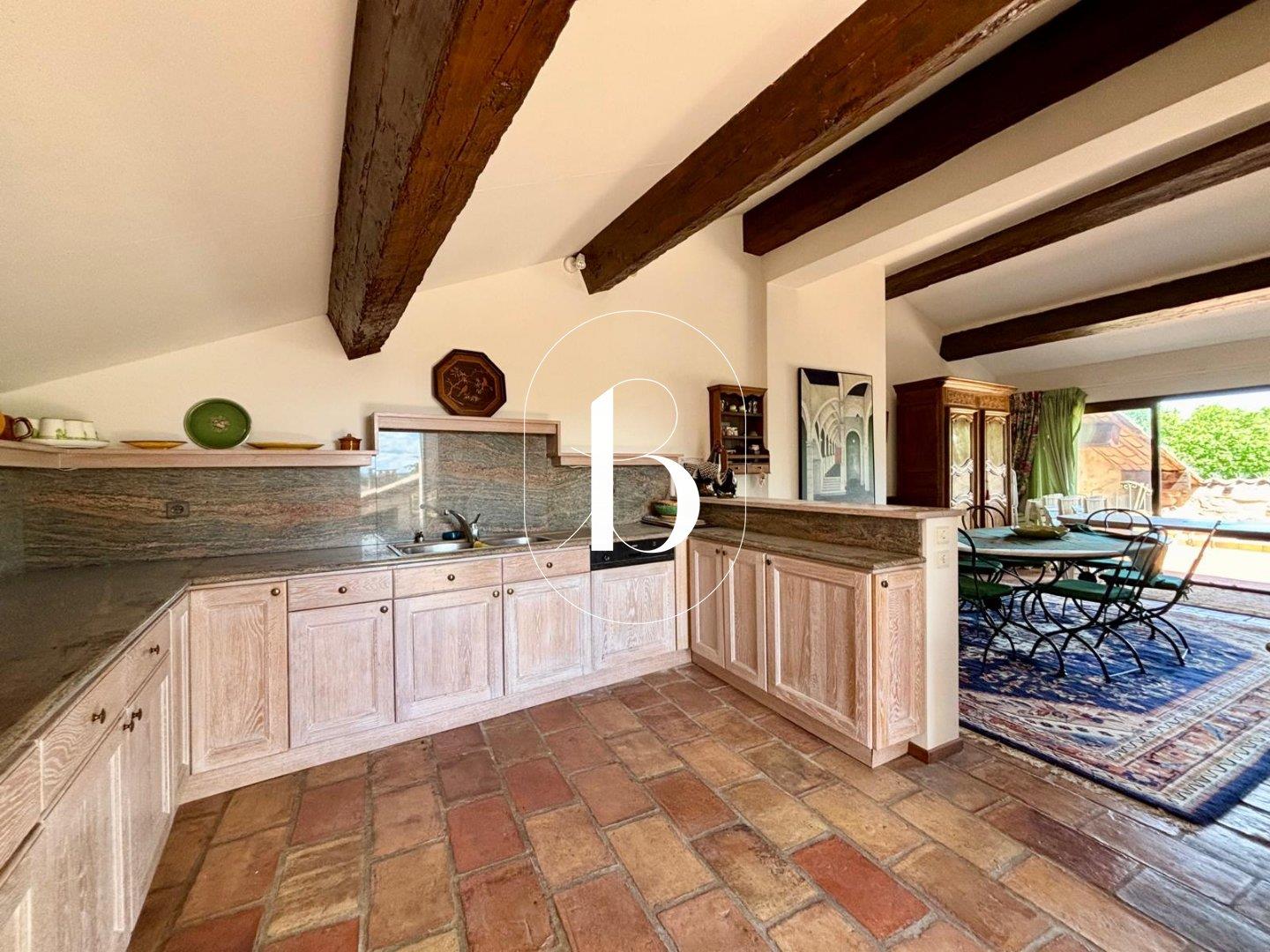 Appartement à vendre, 127m², Uzès