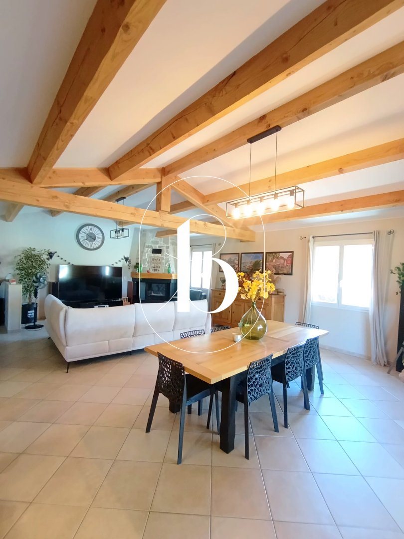 Maison à vendre, 215m², Saint-Just-et-Vacquières
