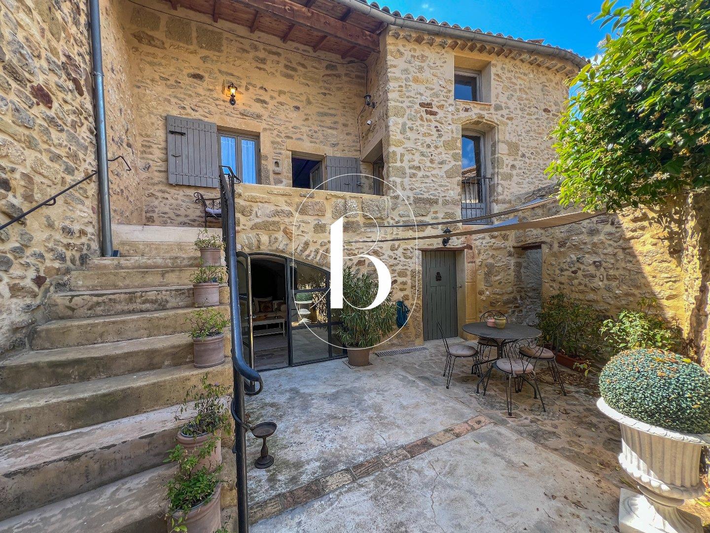 Maison à vendre, 177m², Uzès