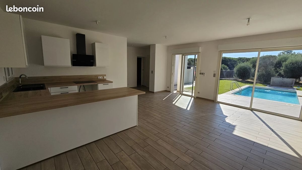 Appartement à louer, 90m², Fréjus