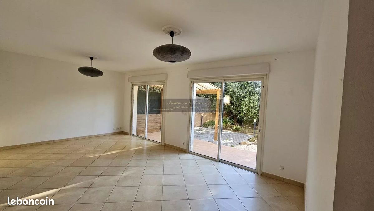Maison à louer, 84m², Fréjus