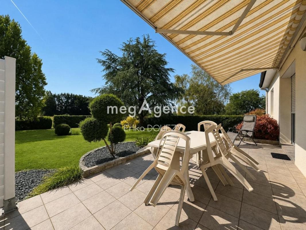 Maison à vendre, 94m², Yzernay
