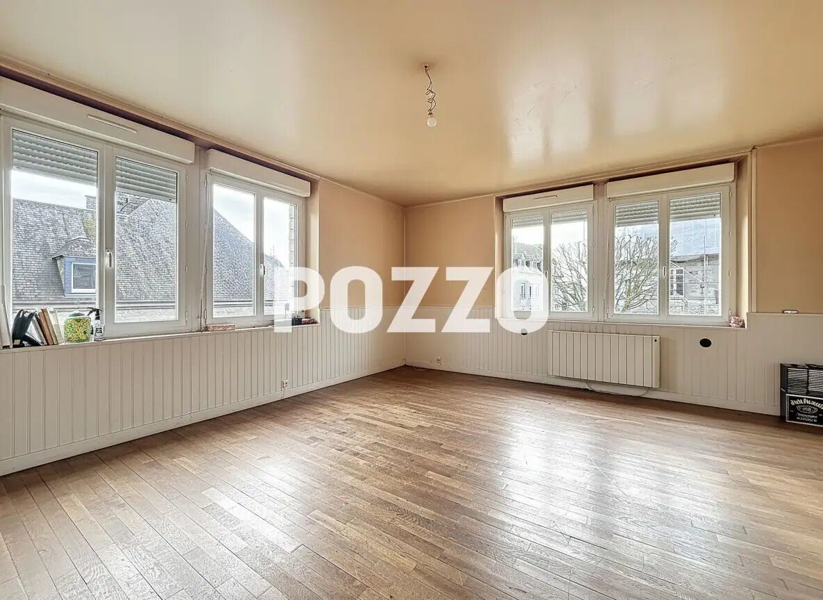 Appartement à vendre, 102m², Saint-Hilaire-du-Harcouët