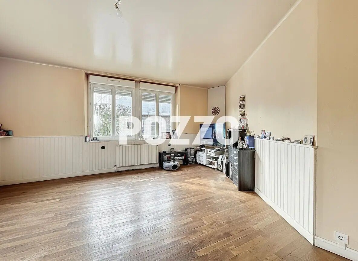 Appartement à vendre, 102m², Saint-Hilaire-du-Harcouët