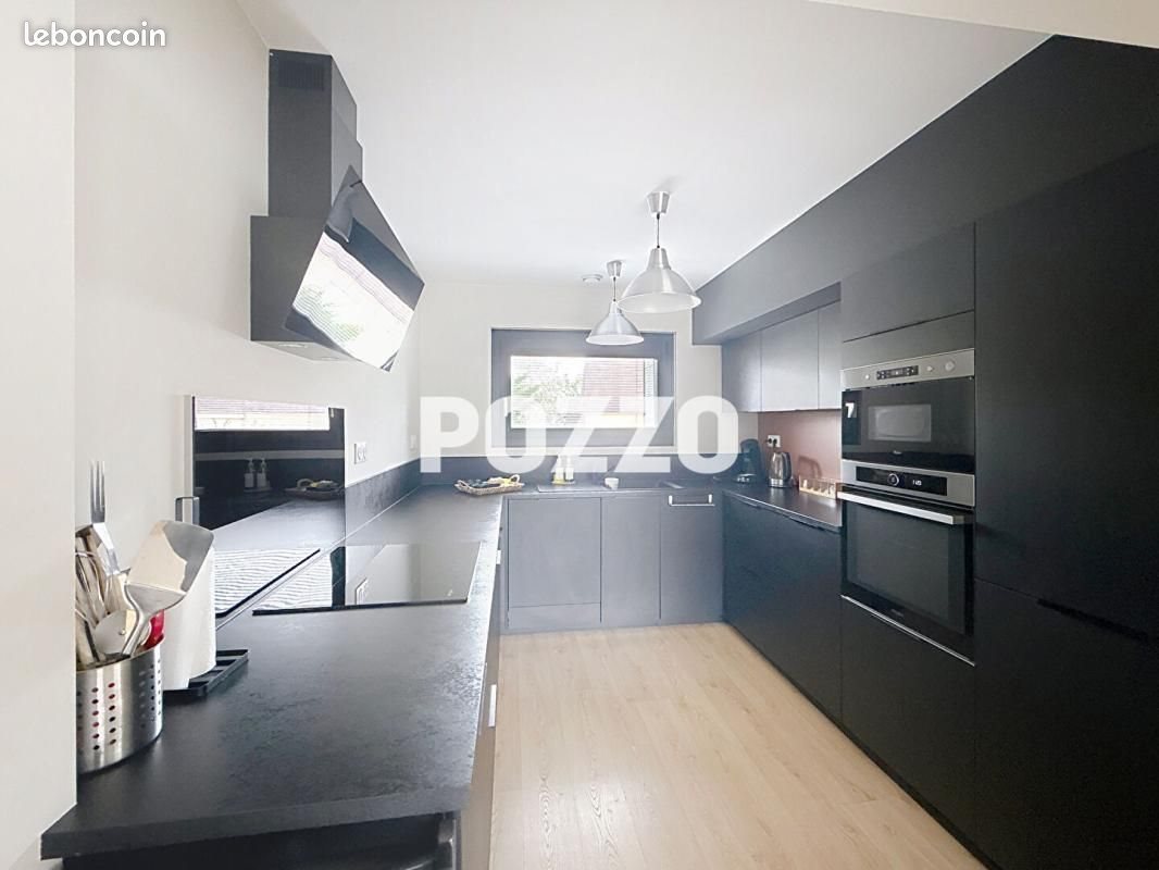 Maison à vendre, 125m², Jullouville