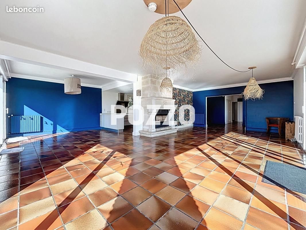 Maison à vendre, 260m², Saint-Planchers