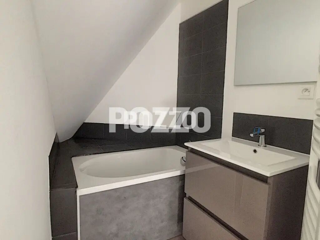 Appartement à louer, 15m², Avranches