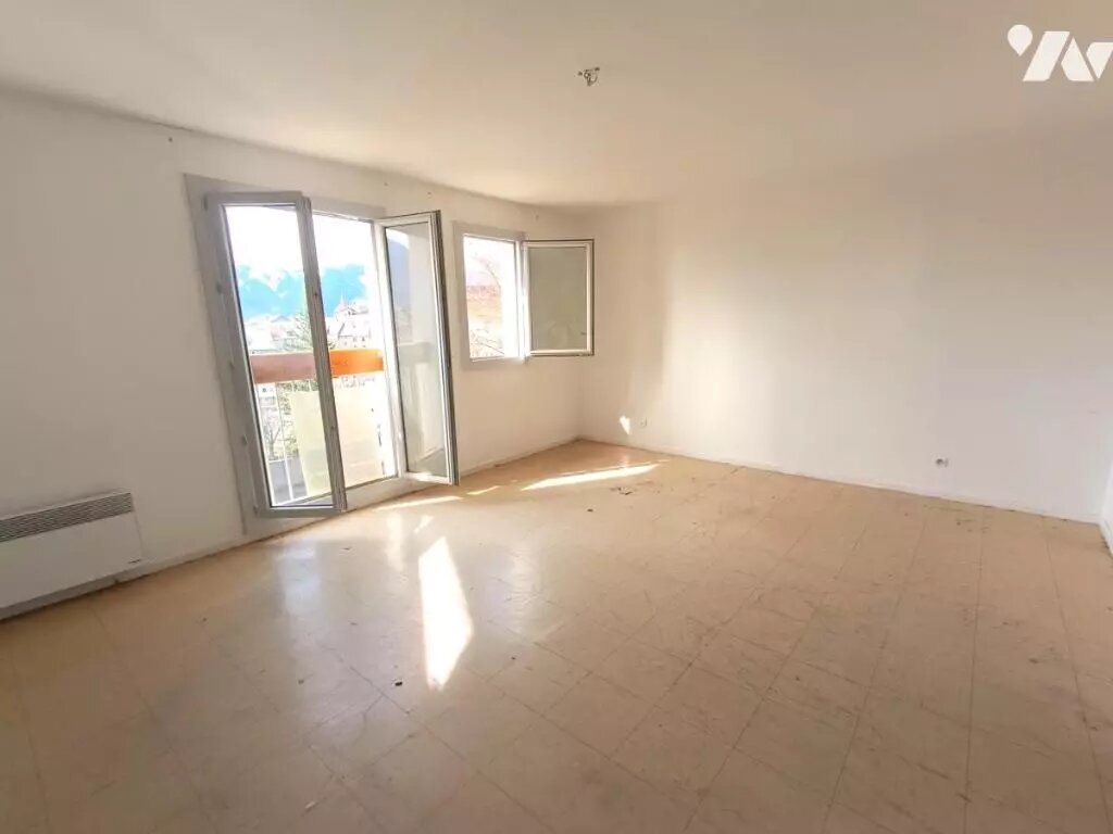 Appartement à vendre, 66m², Seyne (Le Grand Puy)