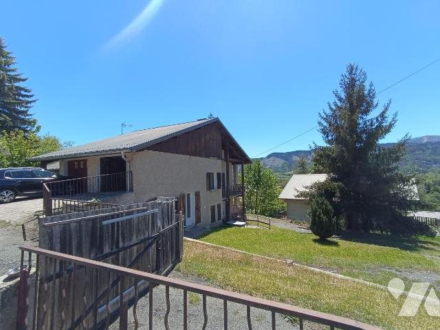 Maison à vendre, 244m², Seyne (Le Grand Puy)