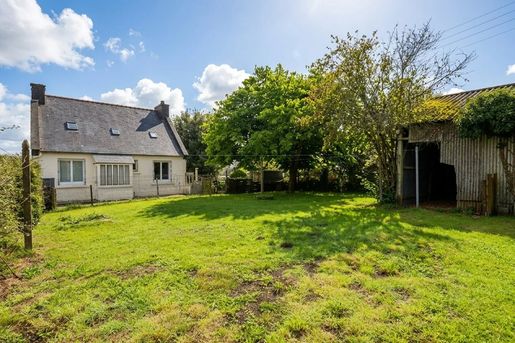 Maison 5 pièces 88 m² · à Brennilis · 88 m² · 141 500 €