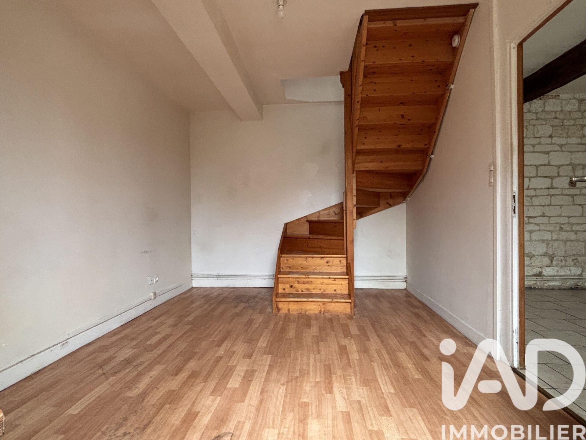 Maison à vendre, 107m², La Neuville-Roy
