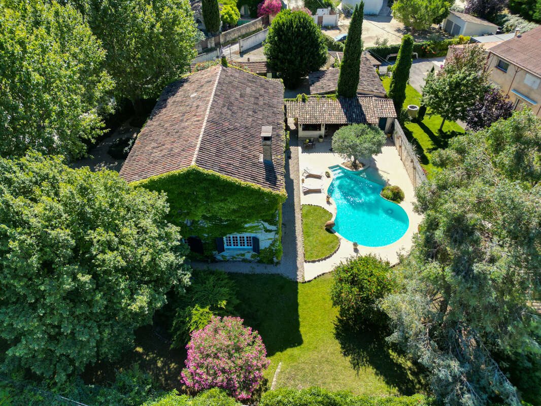 Maison à vendre, 330m², Le Puy-Sainte-Réparade