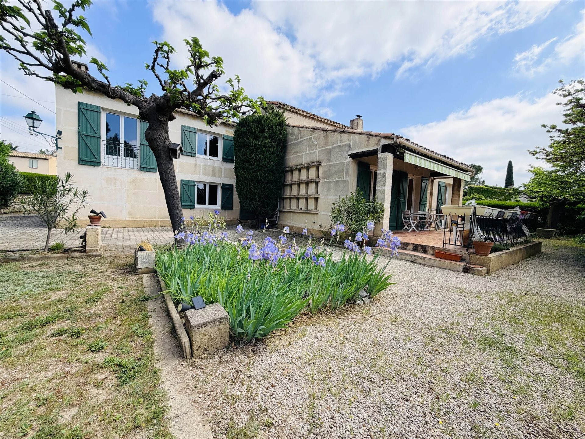 Maison à vendre, 200m², Eguilles