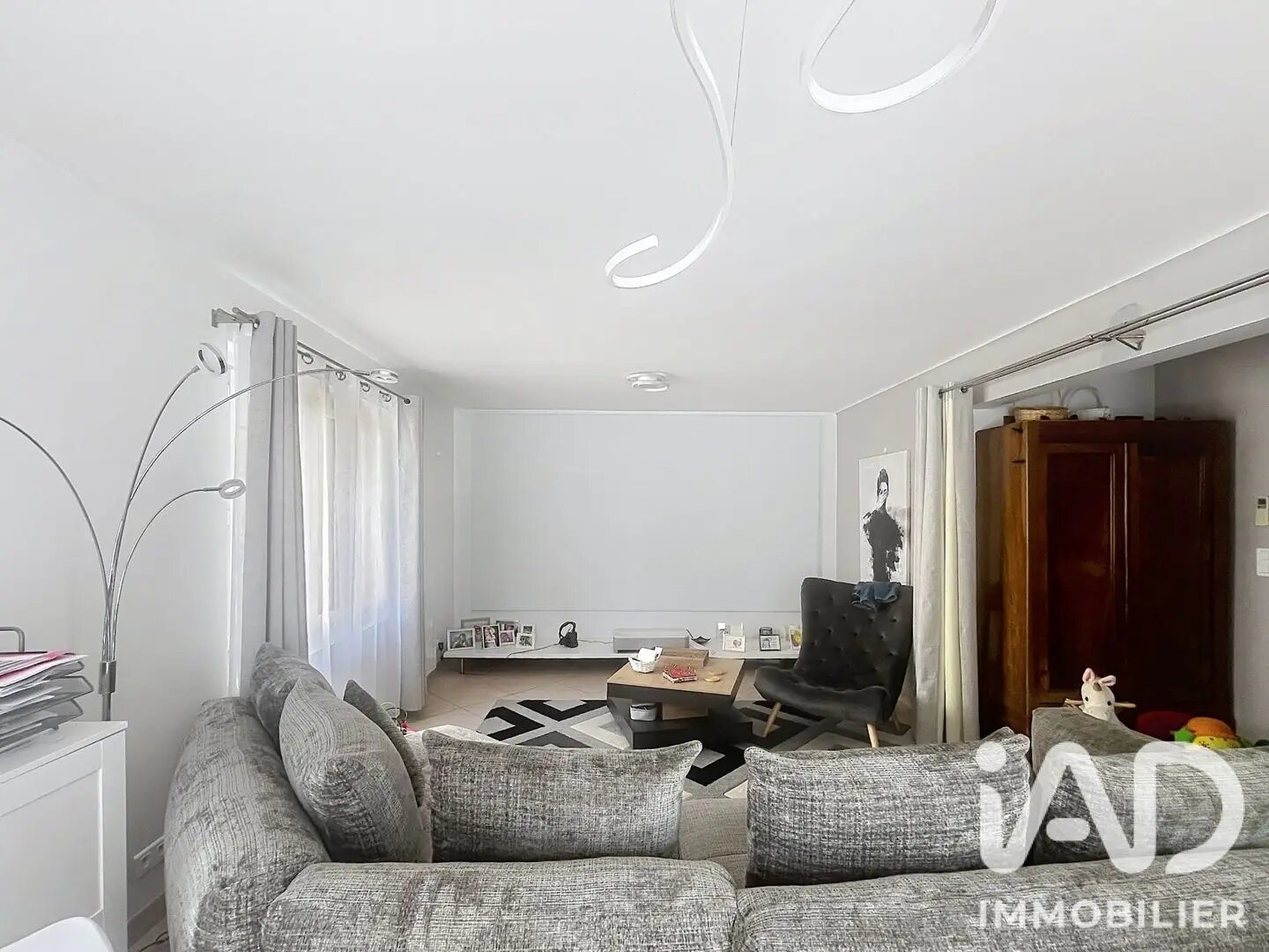 Maison à louer, 170m², Lambesc