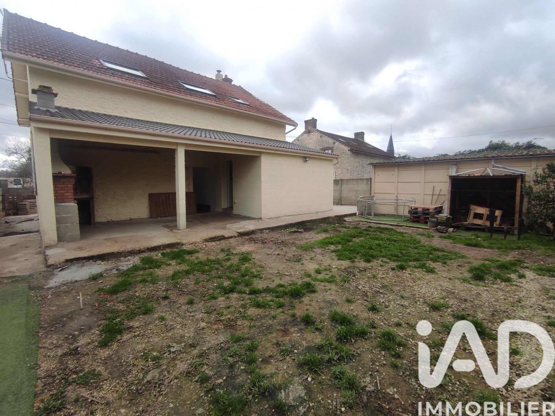 Maison à vendre, 122m², Saint-Hilliers